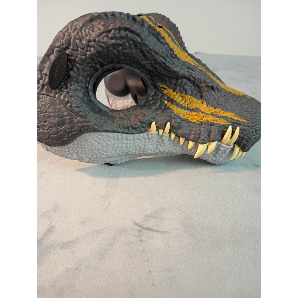 Mattel Jurassic World Indoraptor Dinosaur Mask Roleplay Toy Black Yellow Stripe